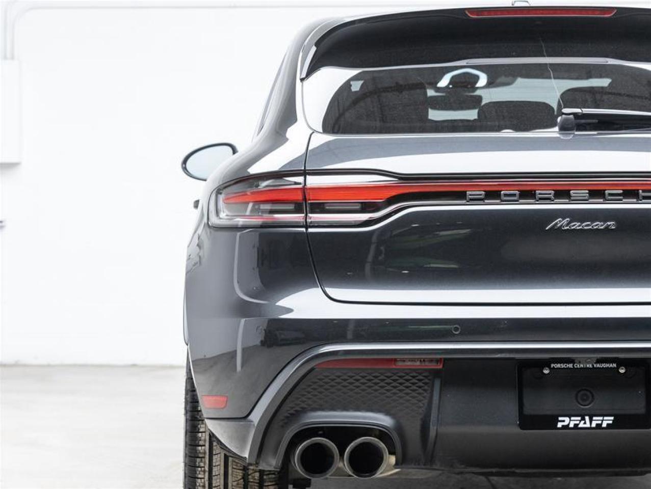 2025 Porsche Macan  Photo