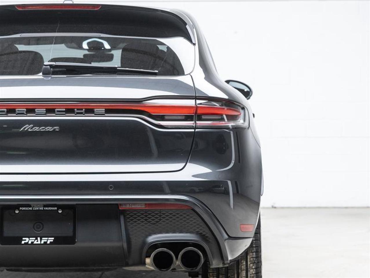 2025 Porsche Macan  Photo