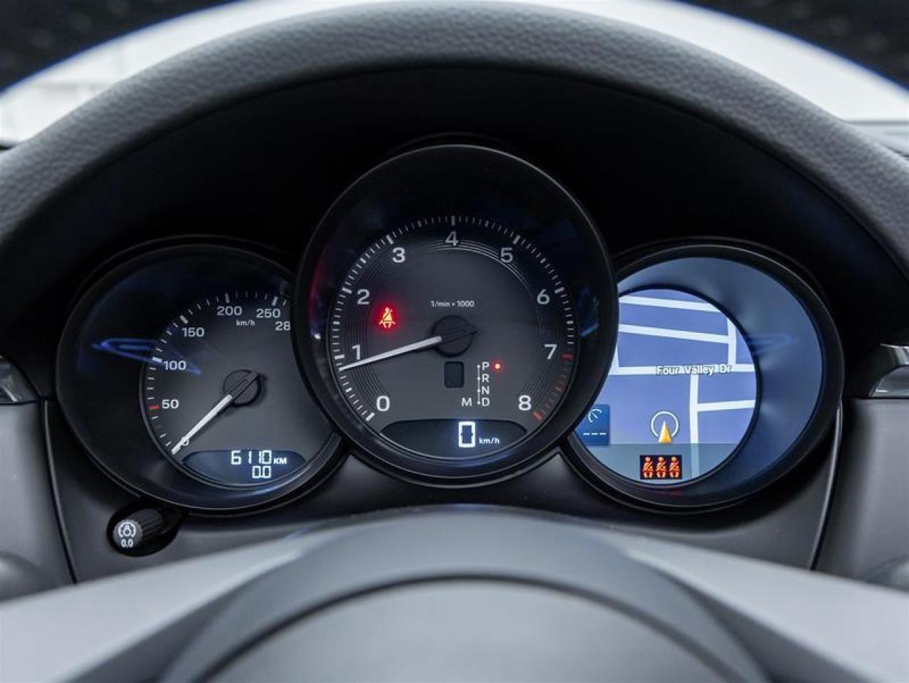 2025 Porsche Macan  Photo