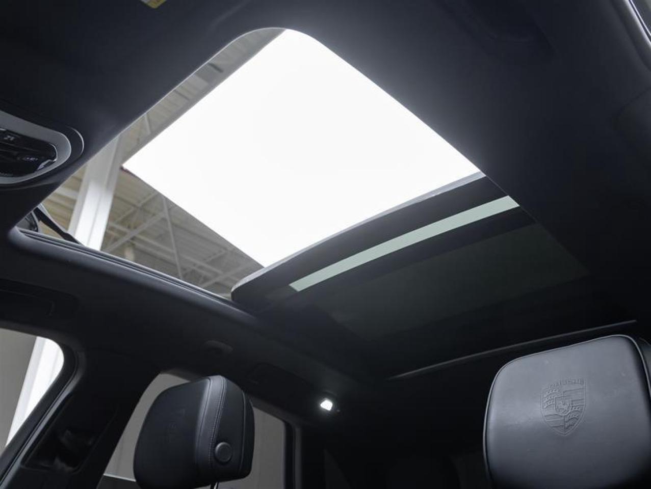 2025 Porsche Macan  Photo