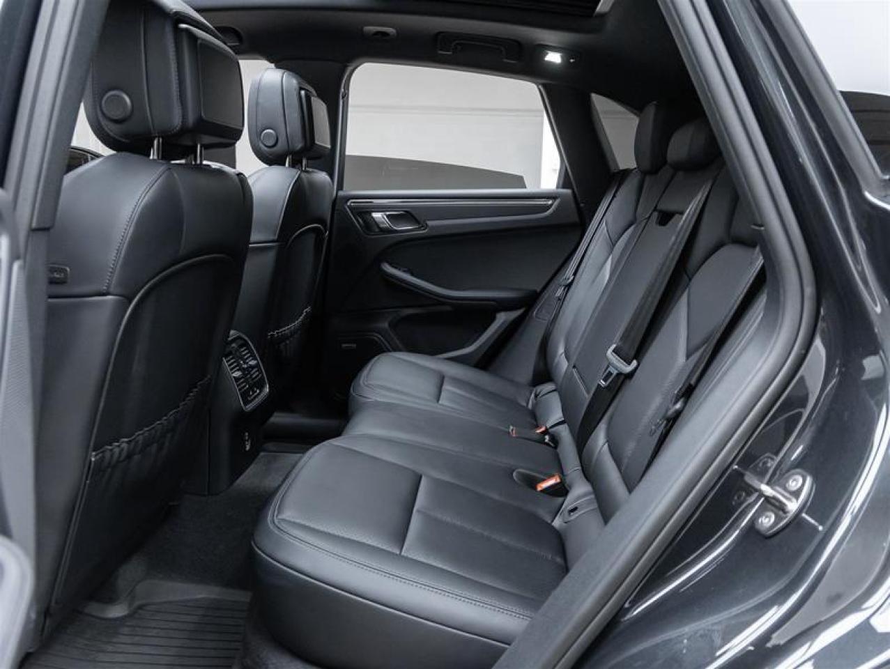 2025 Porsche Macan  Photo