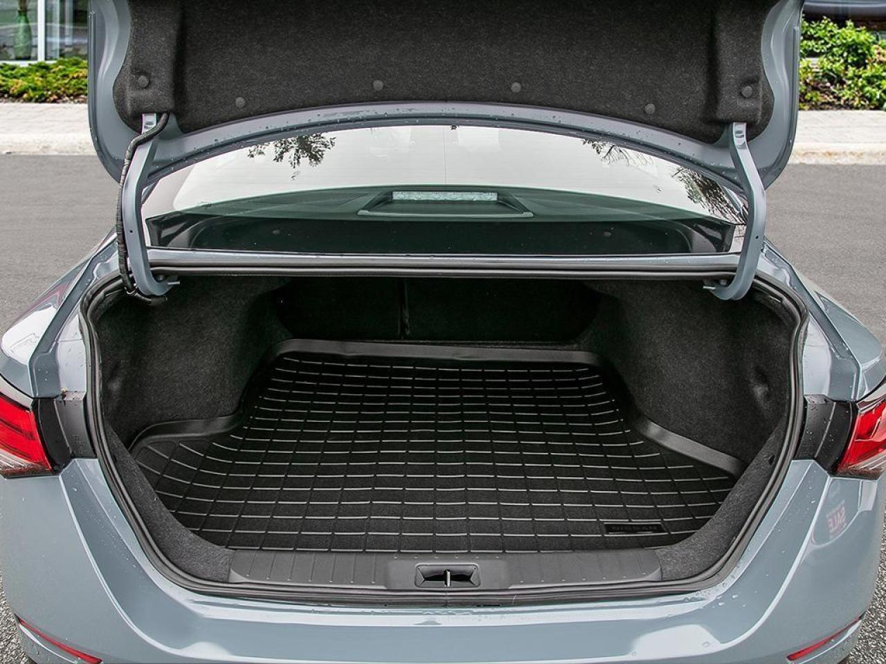 2025 Nissan Sentra SR 4dr Sedan Photo