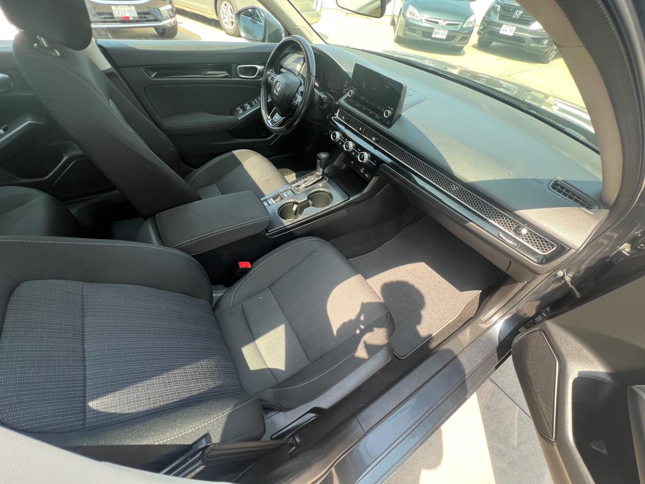 2023 Honda Civic EX 4dr Sedan Photo