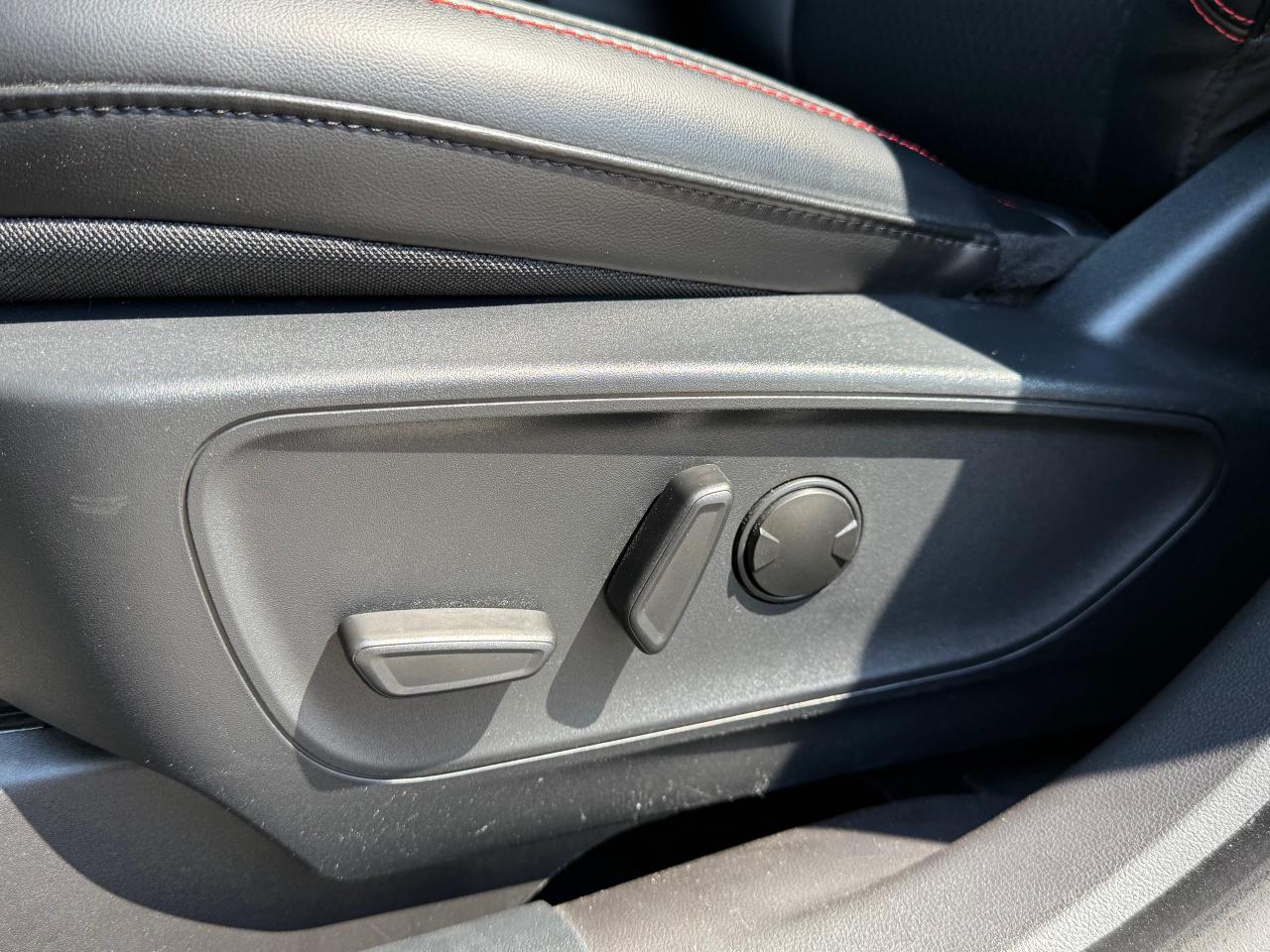 2024 Ford Escape ST-Line 4dr All-Wheel Drive Photo