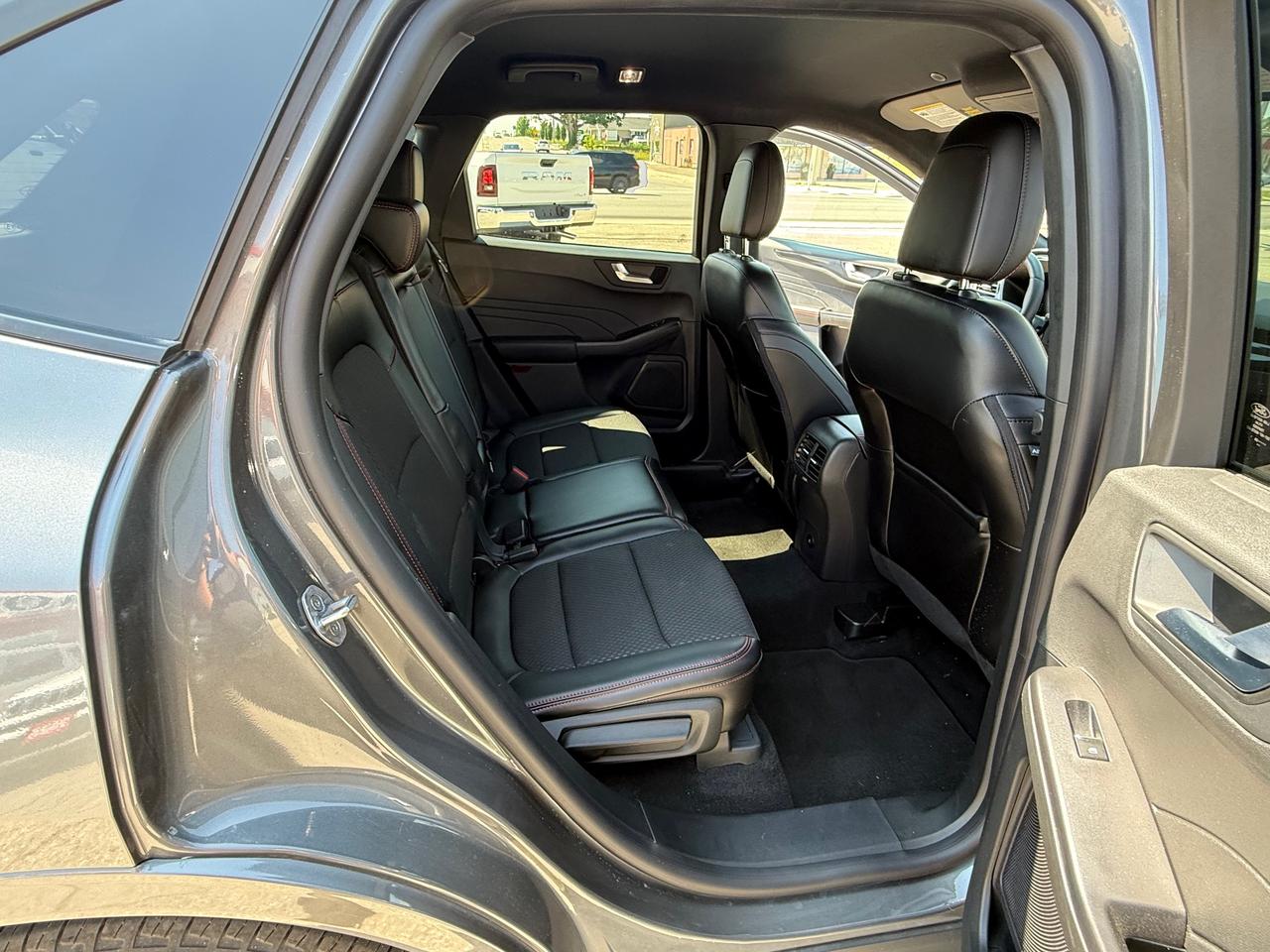 2024 Ford Escape ST-Line 4dr All-Wheel Drive Photo