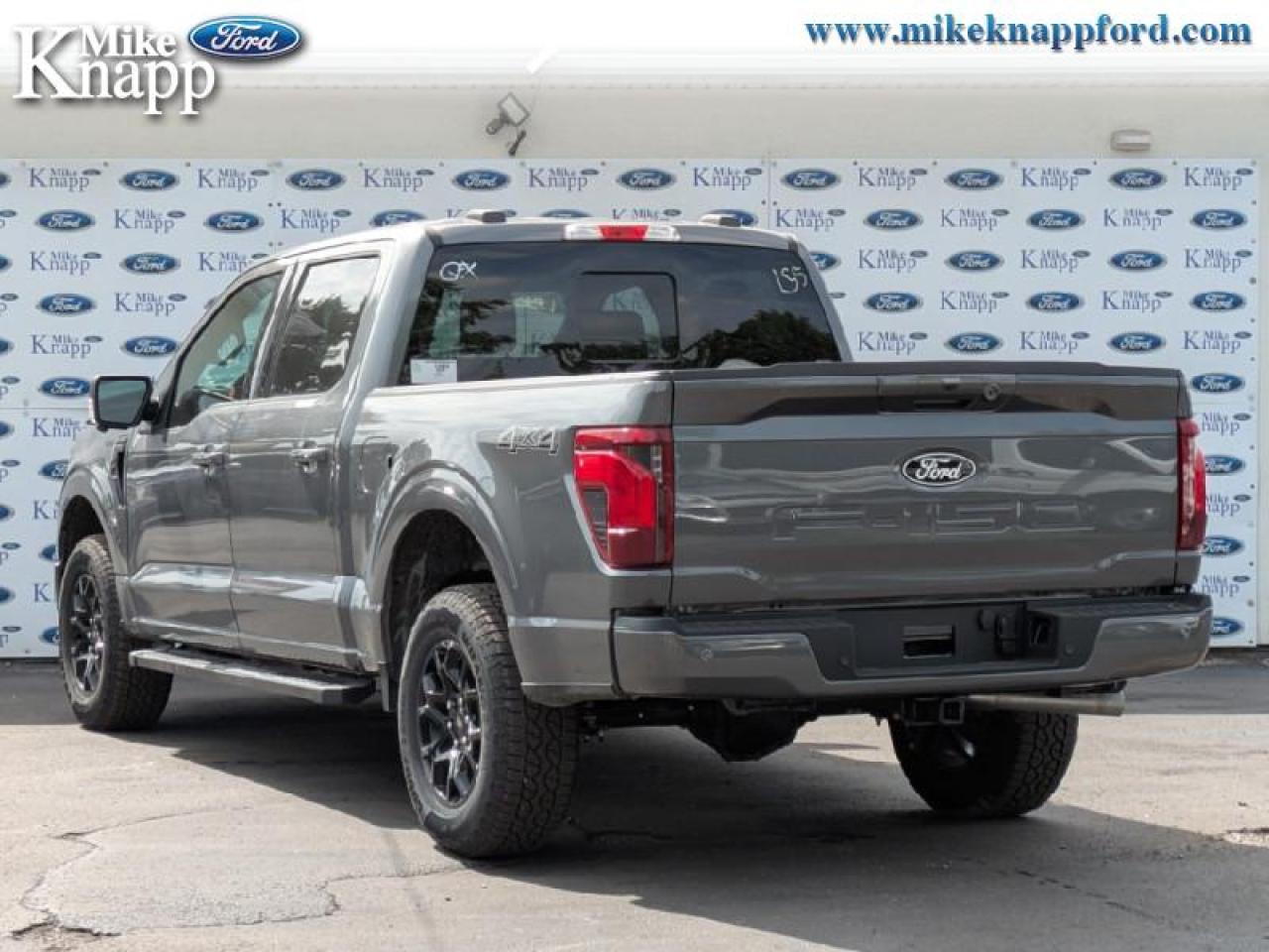 2025 Ford F-150 XLT Photo2