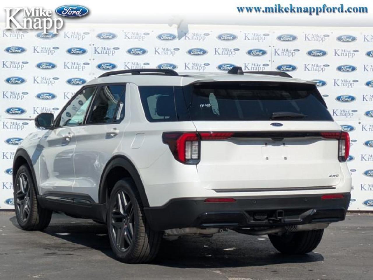 2025 Ford Explorer ST-Line Photo