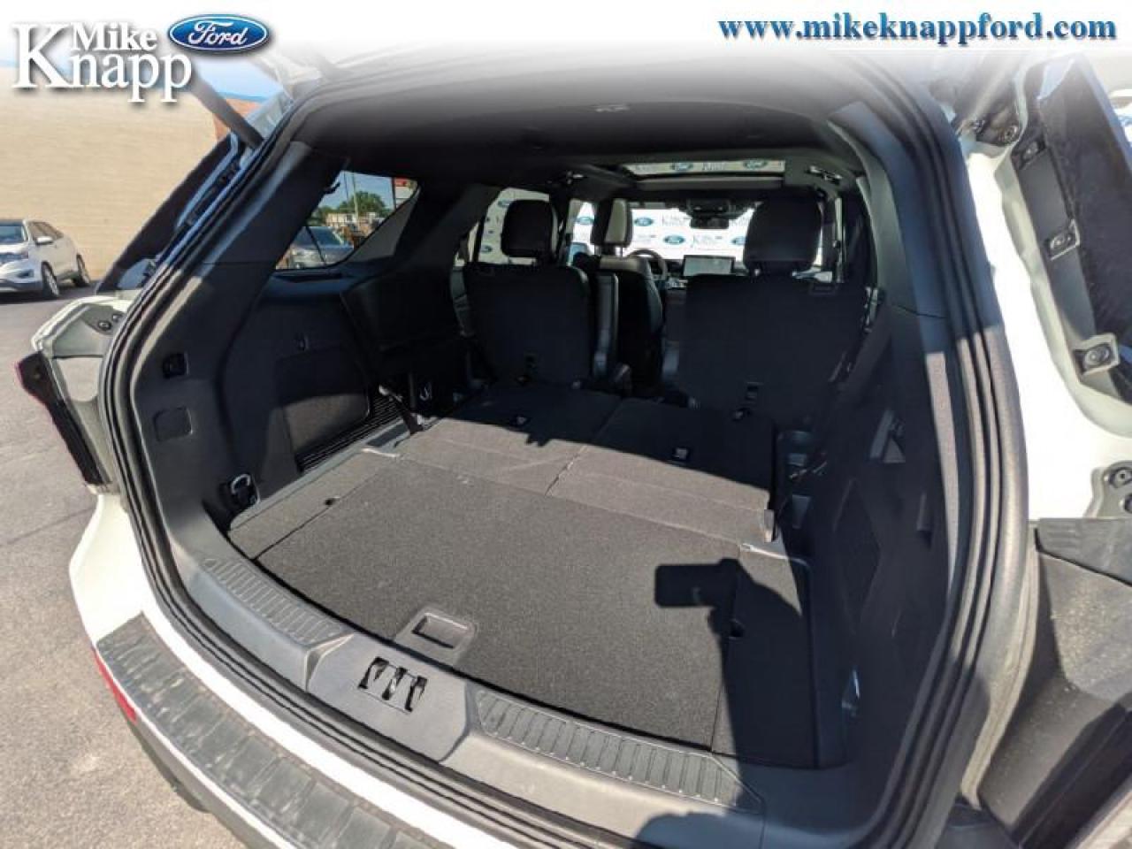 2025 Ford Explorer ST-Line Photo