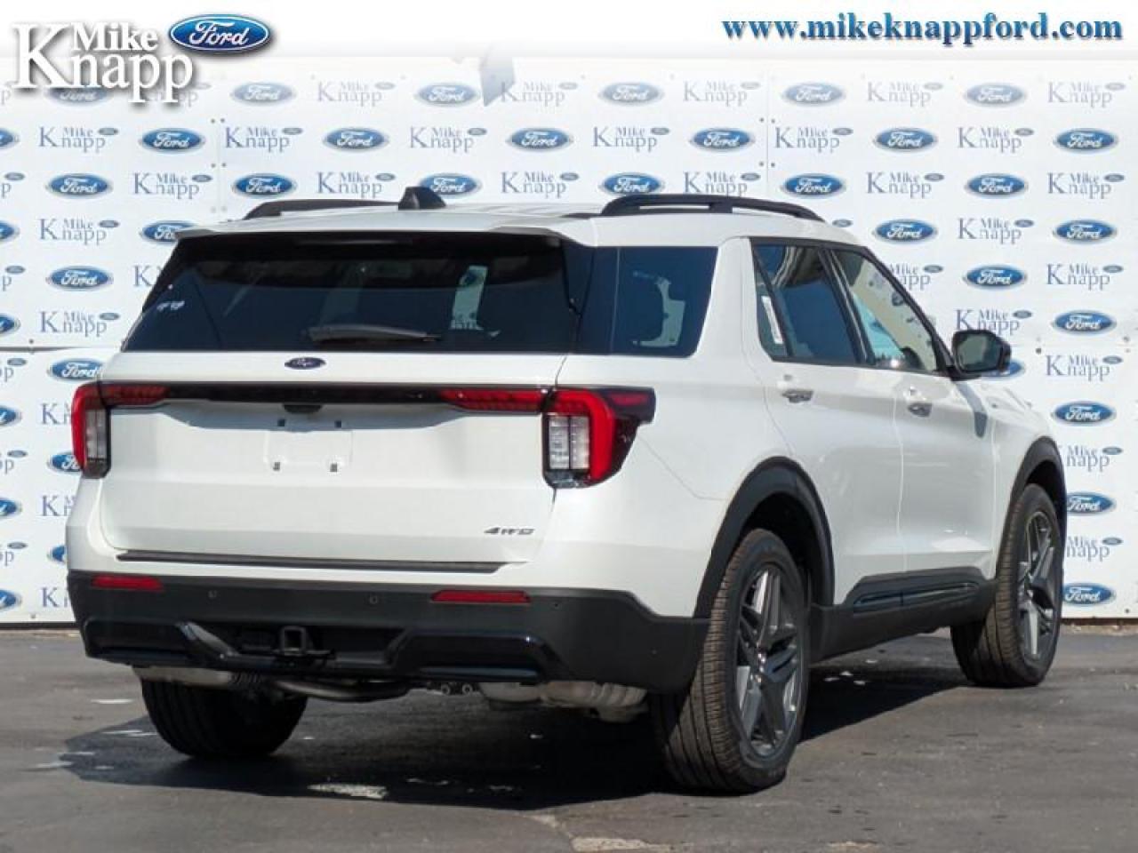 2025 Ford Explorer ST-Line Photo