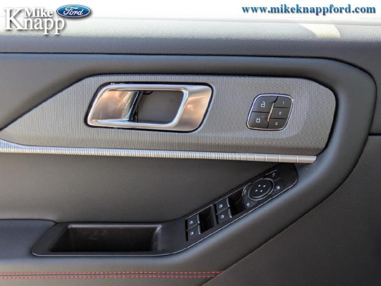 2025 Ford Explorer ST-Line Photo