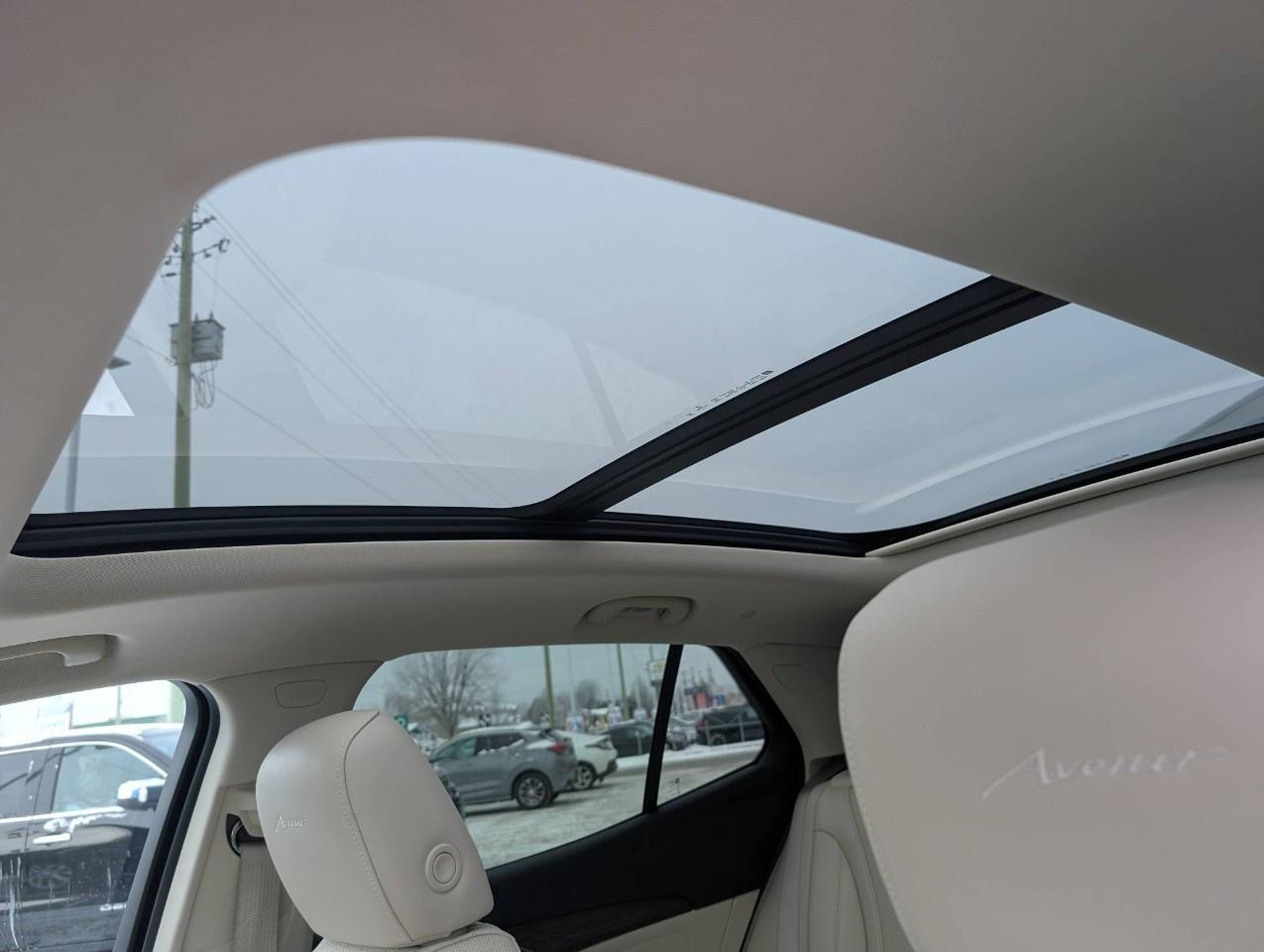 2022 Buick Envision AWD 4dr Avenir Photo