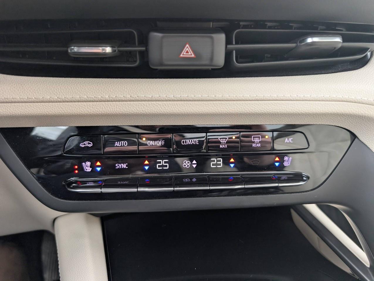 2022 Buick Envision AWD 4dr Avenir Photo