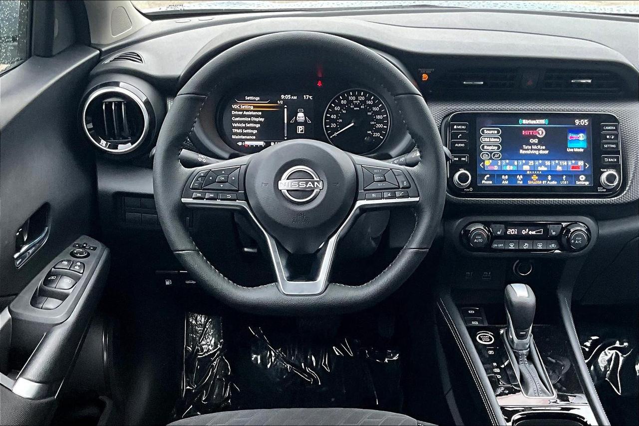 2025 Nissan Kicks Play SV 4dr Front-Wheel Drive Photo