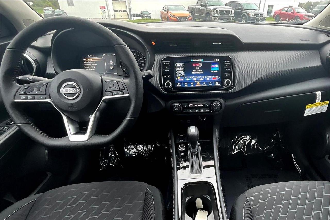2025 Nissan Kicks Play SV 4dr Front-Wheel Drive Photo