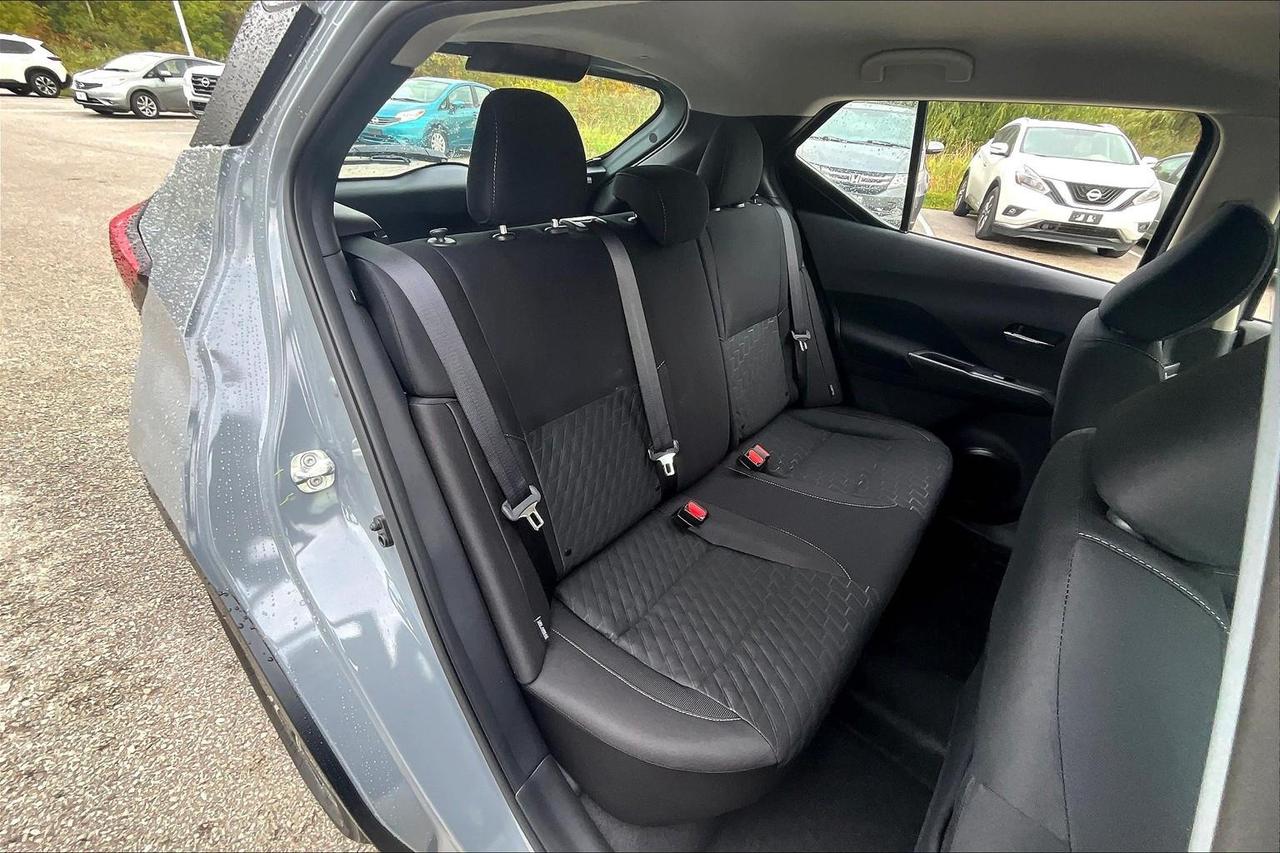 2025 Nissan Kicks Play SV 4dr Front-Wheel Drive Photo