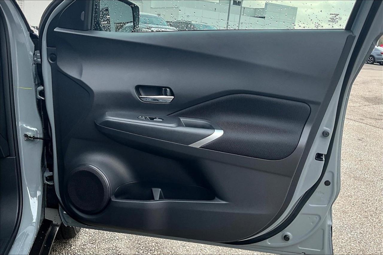 2025 Nissan Kicks Play SV 4dr Front-Wheel Drive Photo