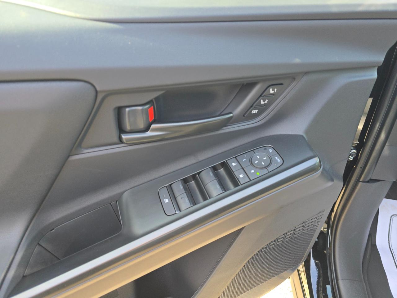 2026 Toyota bZ Limited 4dr All-Wheel Drive Photo3