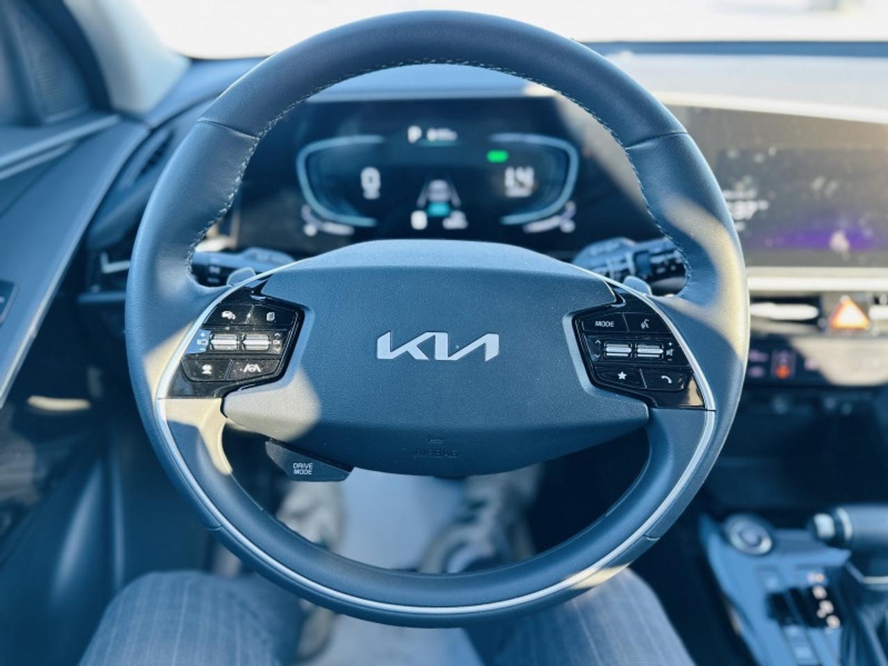 2025 Kia NIRO EX Photo