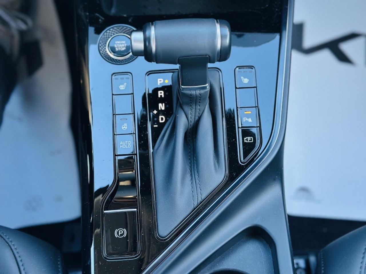 2025 Kia NIRO EX Photo