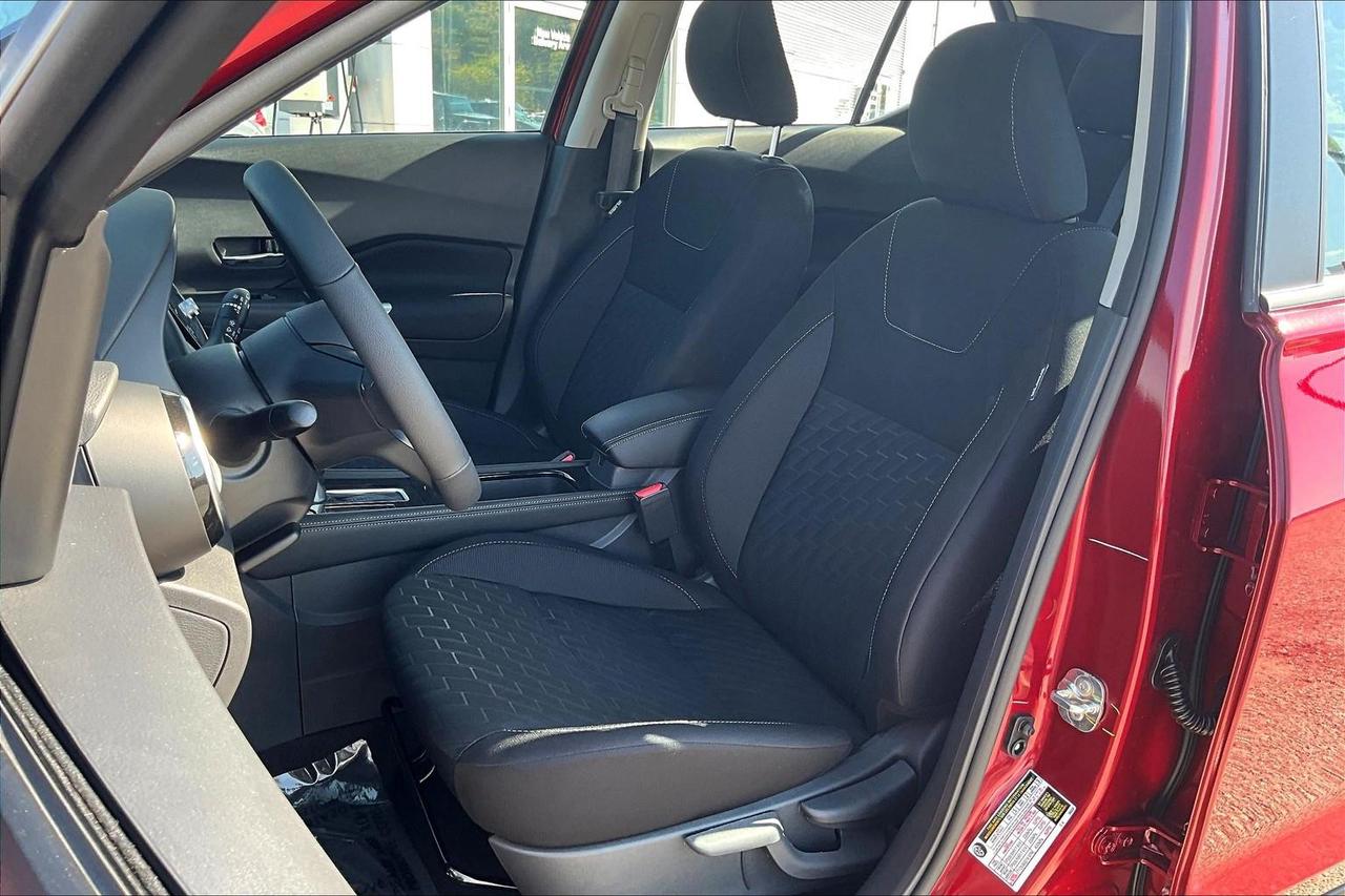 2025 Nissan Kicks Play SV 4dr Front-Wheel Drive Photo