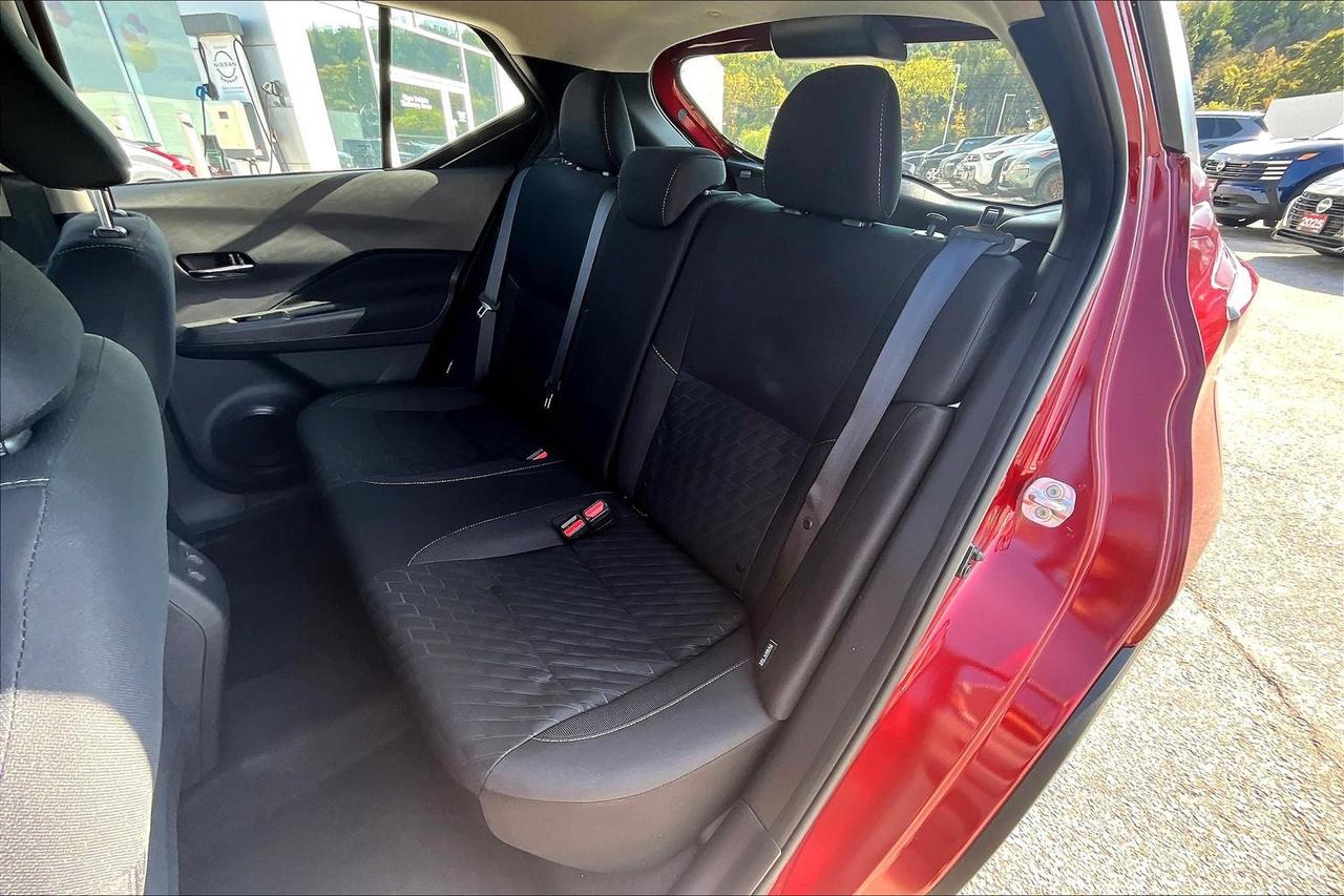 2025 Nissan Kicks Play SV 4dr Front-Wheel Drive Photo