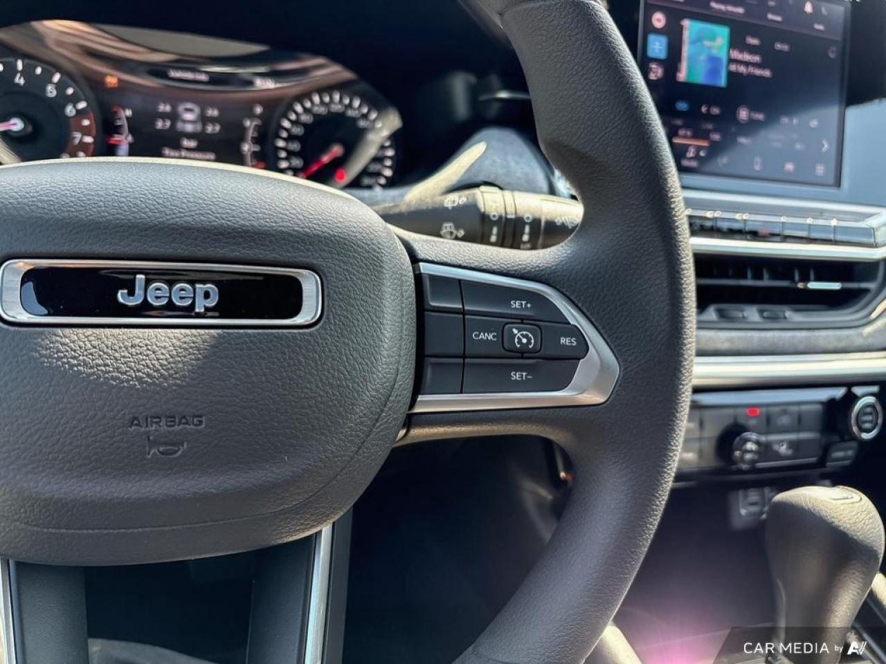 2025 Jeep Compass Sport 4dr 4x4 Photo