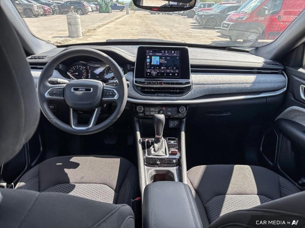 2025 Jeep Compass Sport 4dr 4x4 Photo