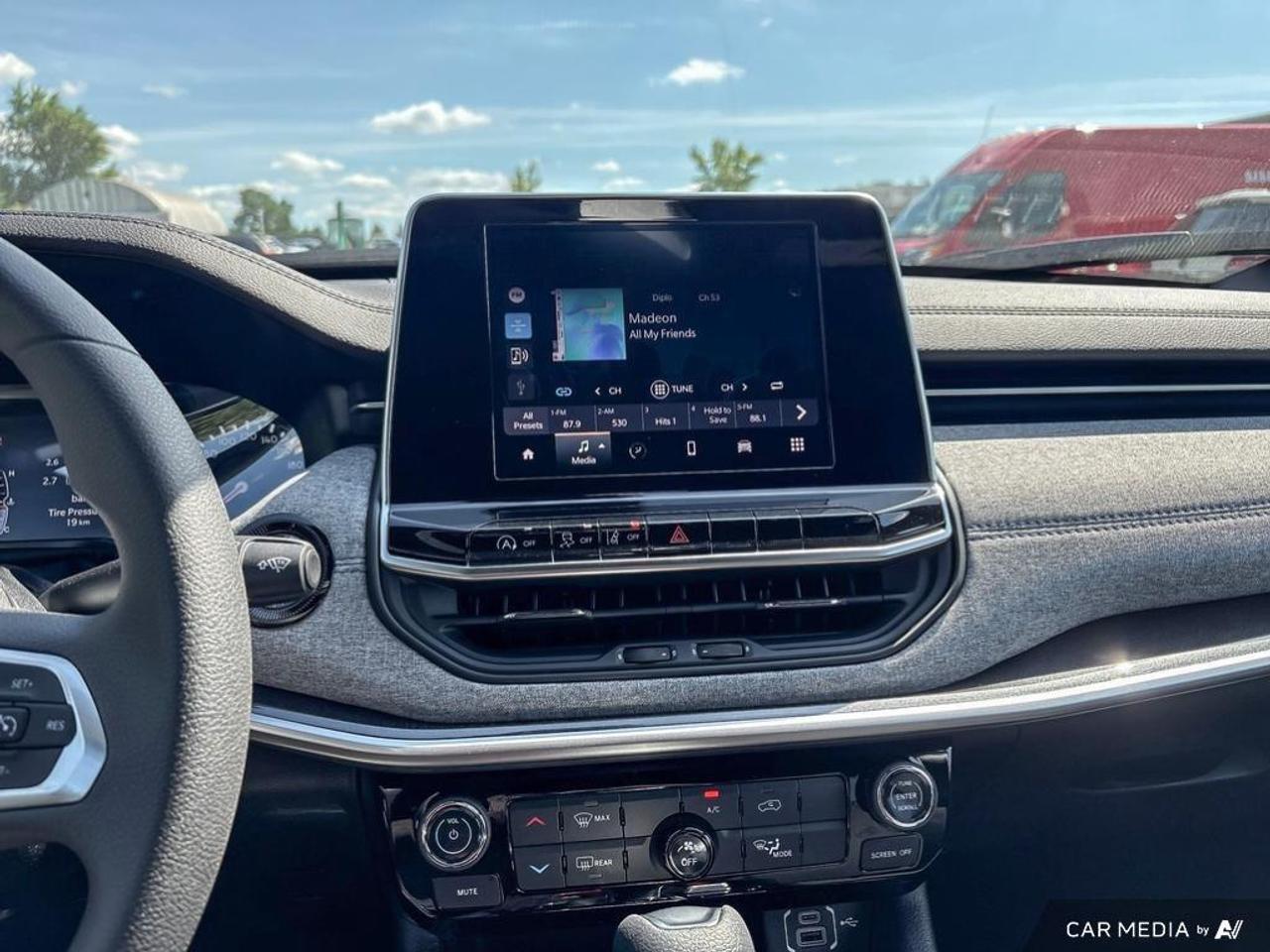 2025 Jeep Compass Sport 4dr 4x4 Photo