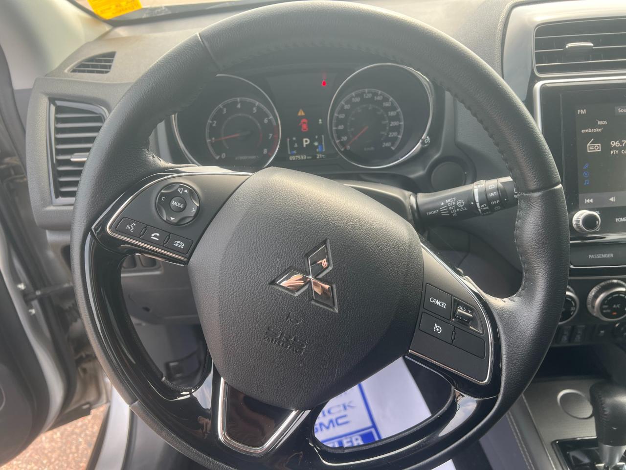 2020 Mitsubishi RVR SE 4dr Front-wheel Drive Photo