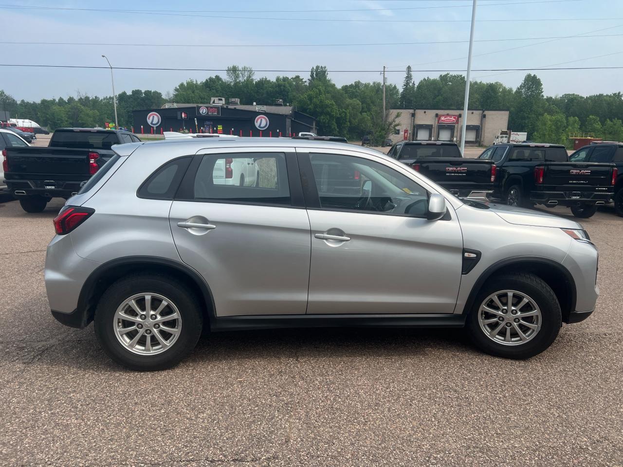 2020 Mitsubishi RVR SE 4dr Front-wheel Drive Photo