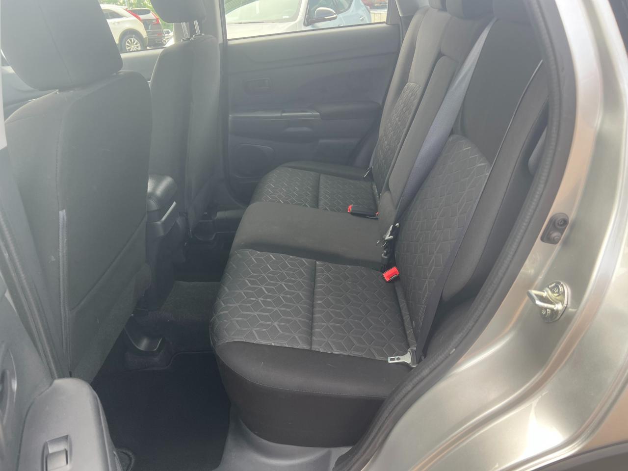 2020 Mitsubishi RVR SE 4dr Front-wheel Drive Photo