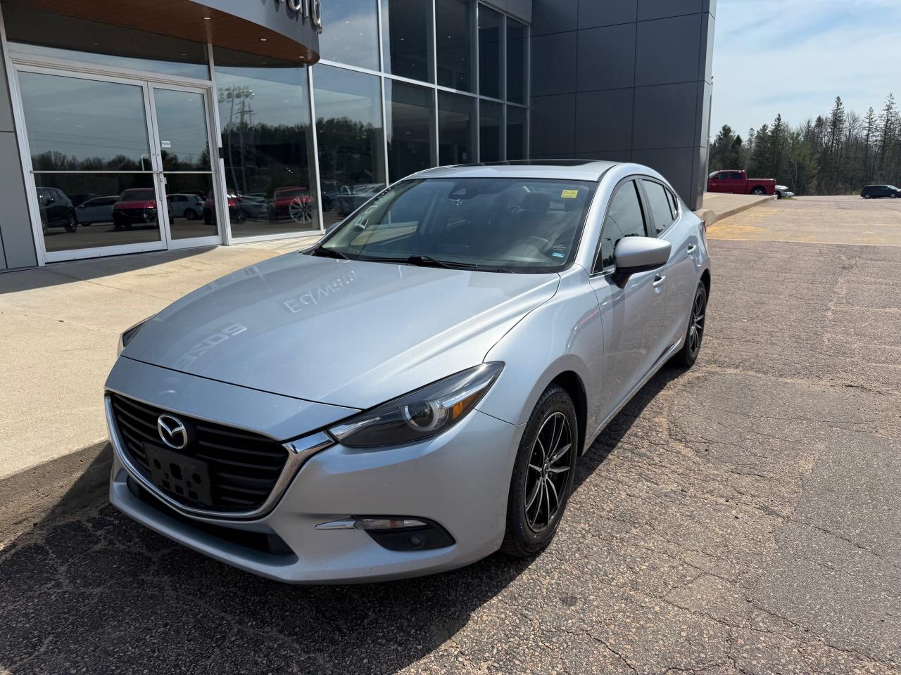 2018 Mazda 3 GT (A6) 4dr Sedan Photo3