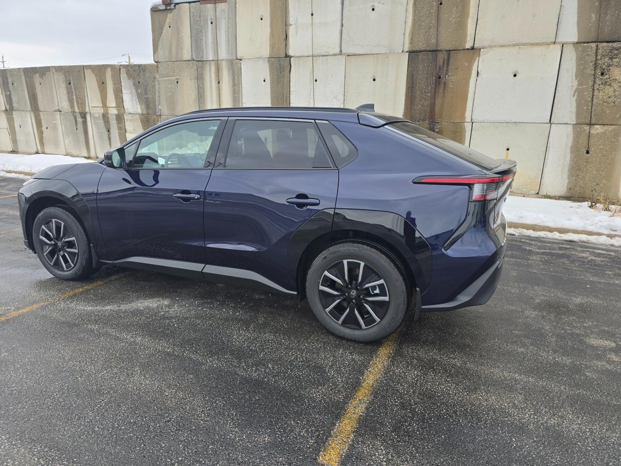 2026 Toyota bZ XLE 4dr All-Wheel Drive Photo