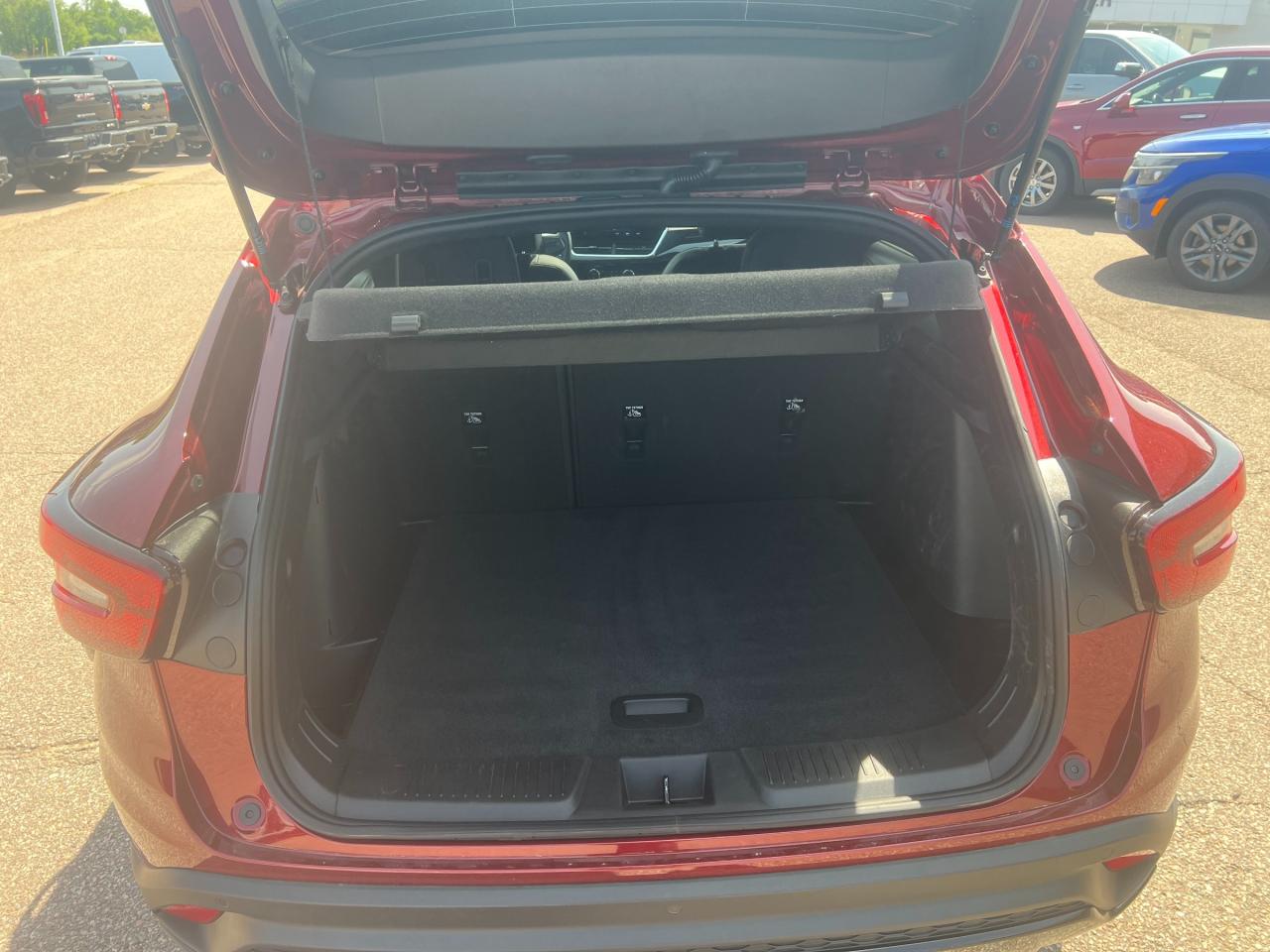 2025 Chevrolet Trax 2RS 4dr Front-Wheel Drive Photo