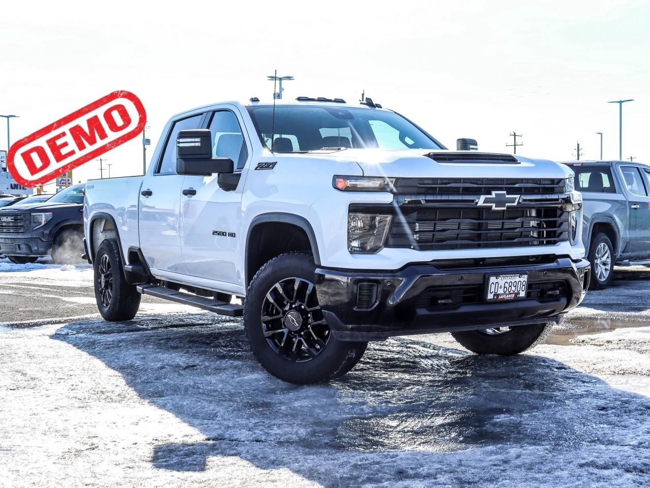 2026 Chevrolet SILVERADO 2500HD 4WD Crew Cab Standard Box Custom Photo0