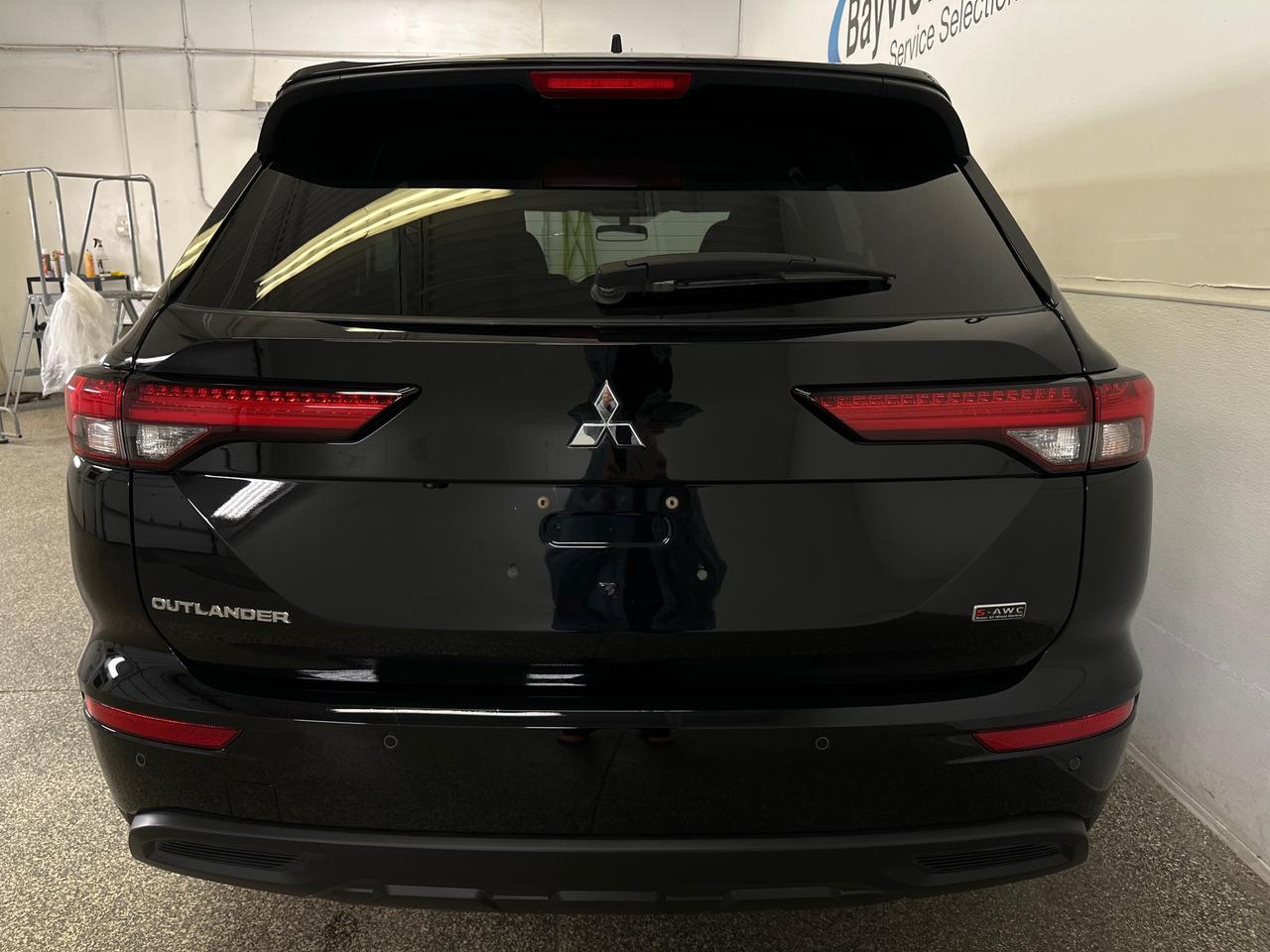 2023 Mitsubishi Outlander ES 4dr S-AWC Photo