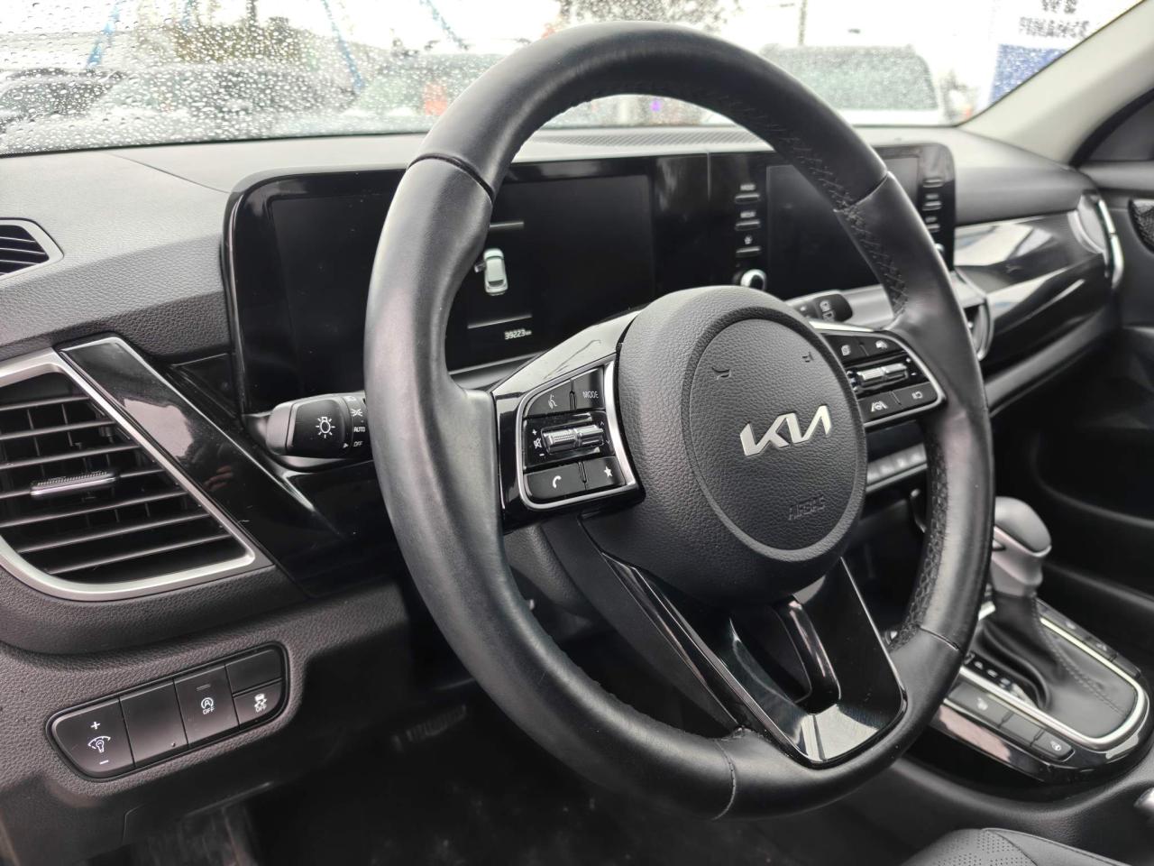 2024 Kia Seltos EX Premium 4dr All-Wheel Drive Photo