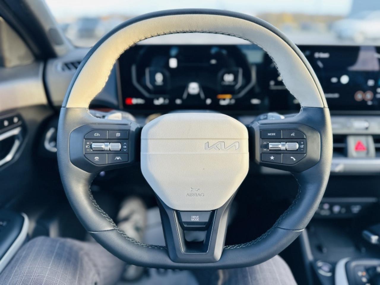 2025 Kia K4 GT-LINE LIMITED Photo