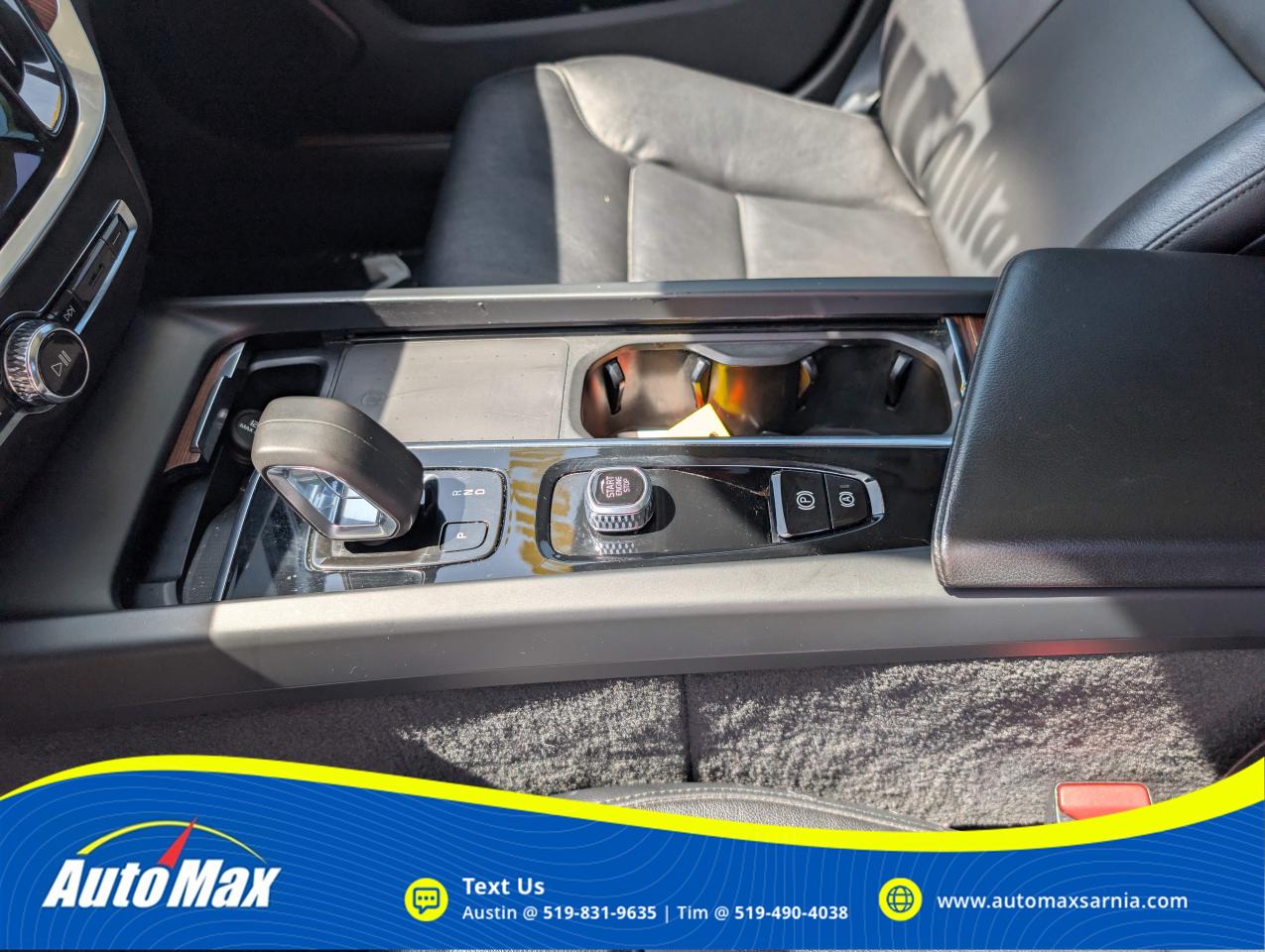 2022 Volvo S60 B5 Momentum 4dr All-Wheel Drive Sedan Photo