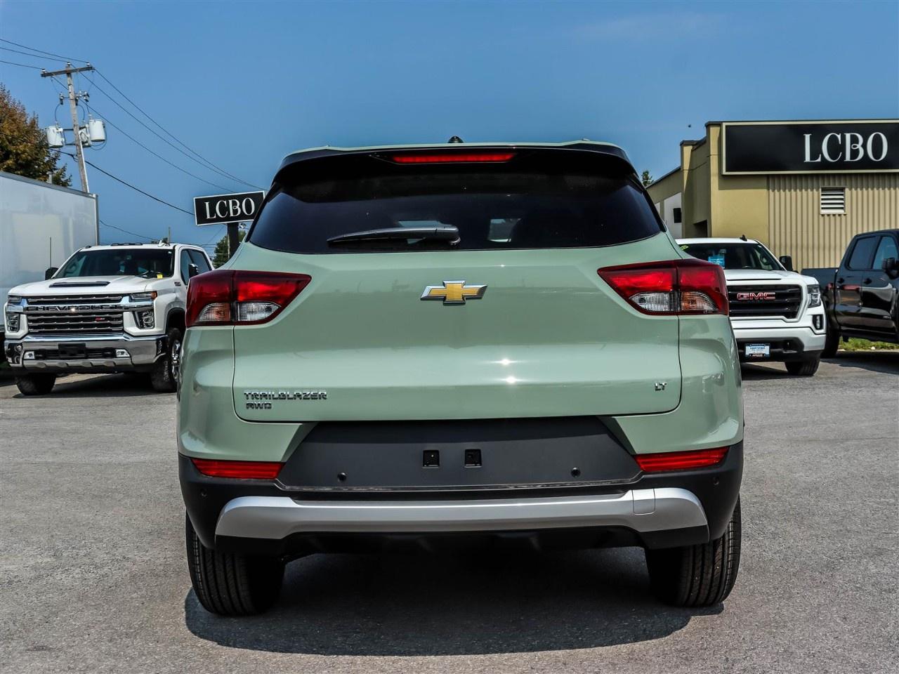 2026 Chevrolet TrailBlazer AWD 4dr LT Photo3