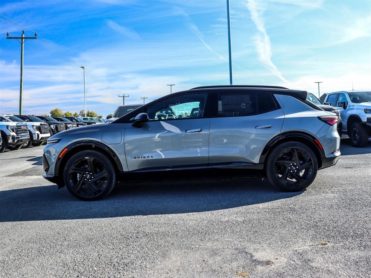 2026 Chevrolet Equinox EV 4dr RS Photo2