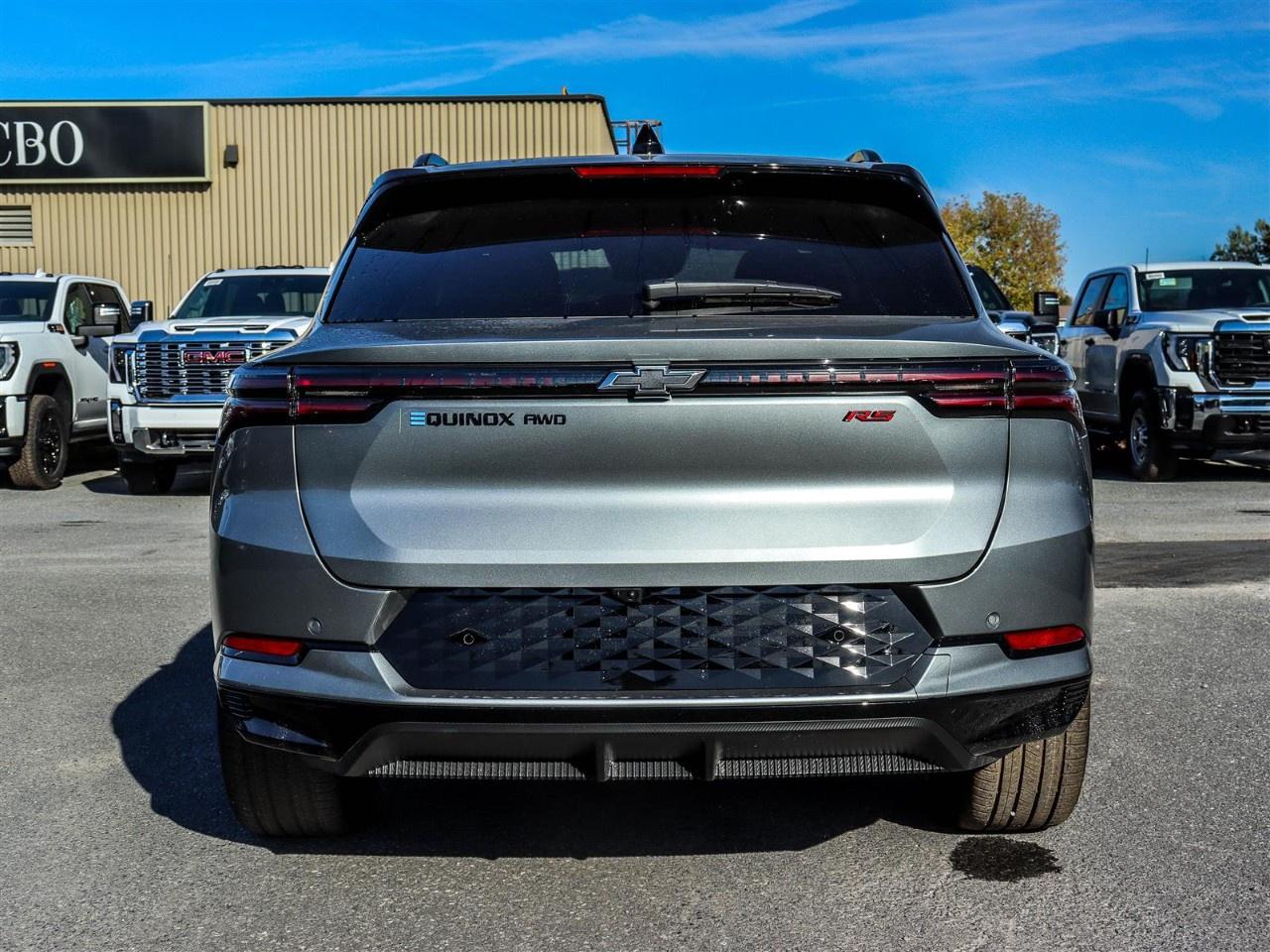 2026 Chevrolet Equinox EV 4dr RS Photo3