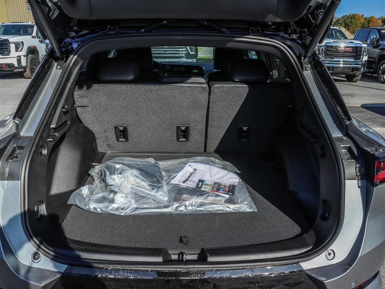 2026 Chevrolet Equinox EV 4dr RS Photo