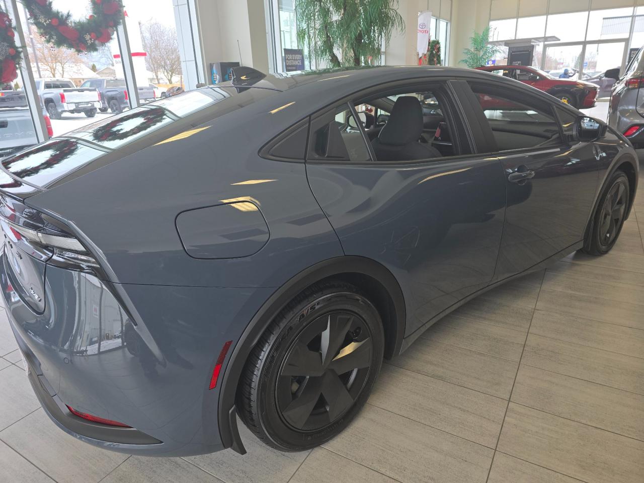 2026 Toyota Prius Plug-In Hybrid SE 5dr Hatchback Photo3