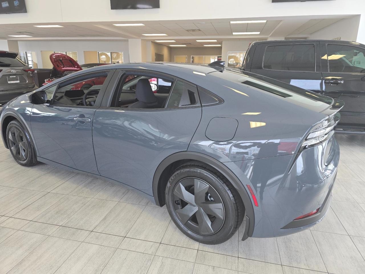 2026 Toyota Prius Plug-In Hybrid SE 5dr Hatchback Photo2