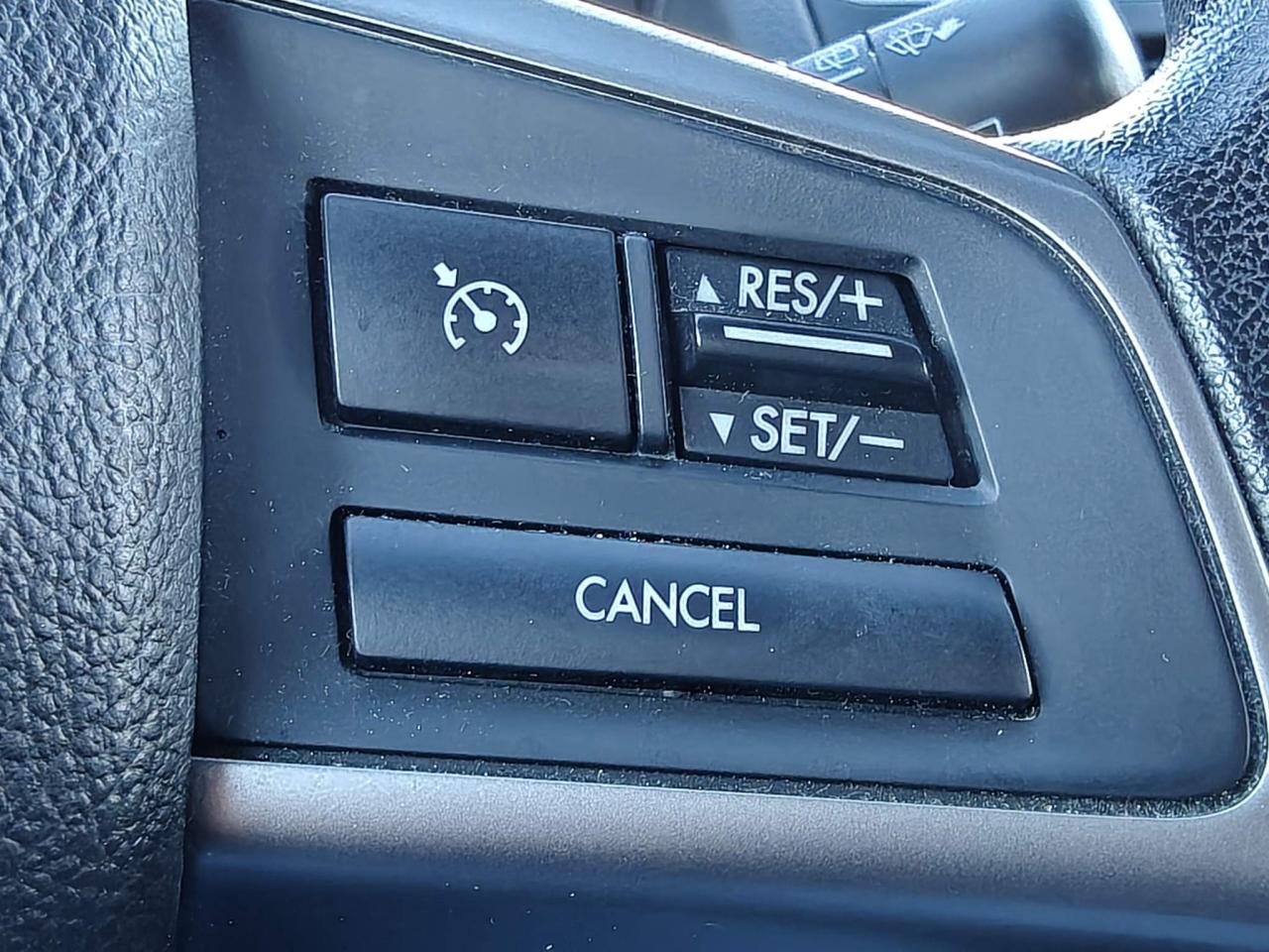 2016 Subaru Impreza 2.0i Touring Package (M5) 4dr Hatchback Photo