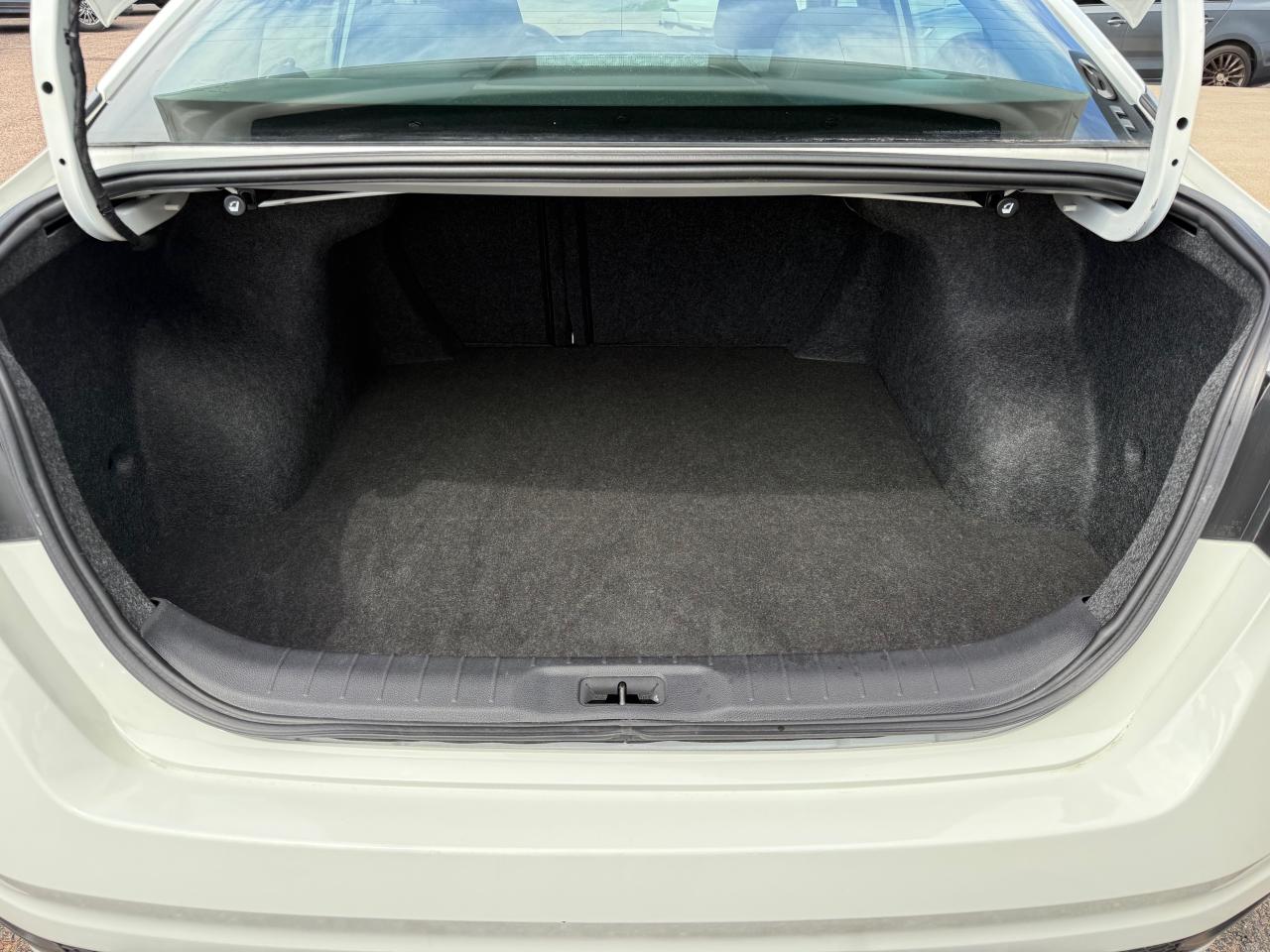 2021 Nissan Altima 2.5 SE All-Wheel Drive Sedan Photo