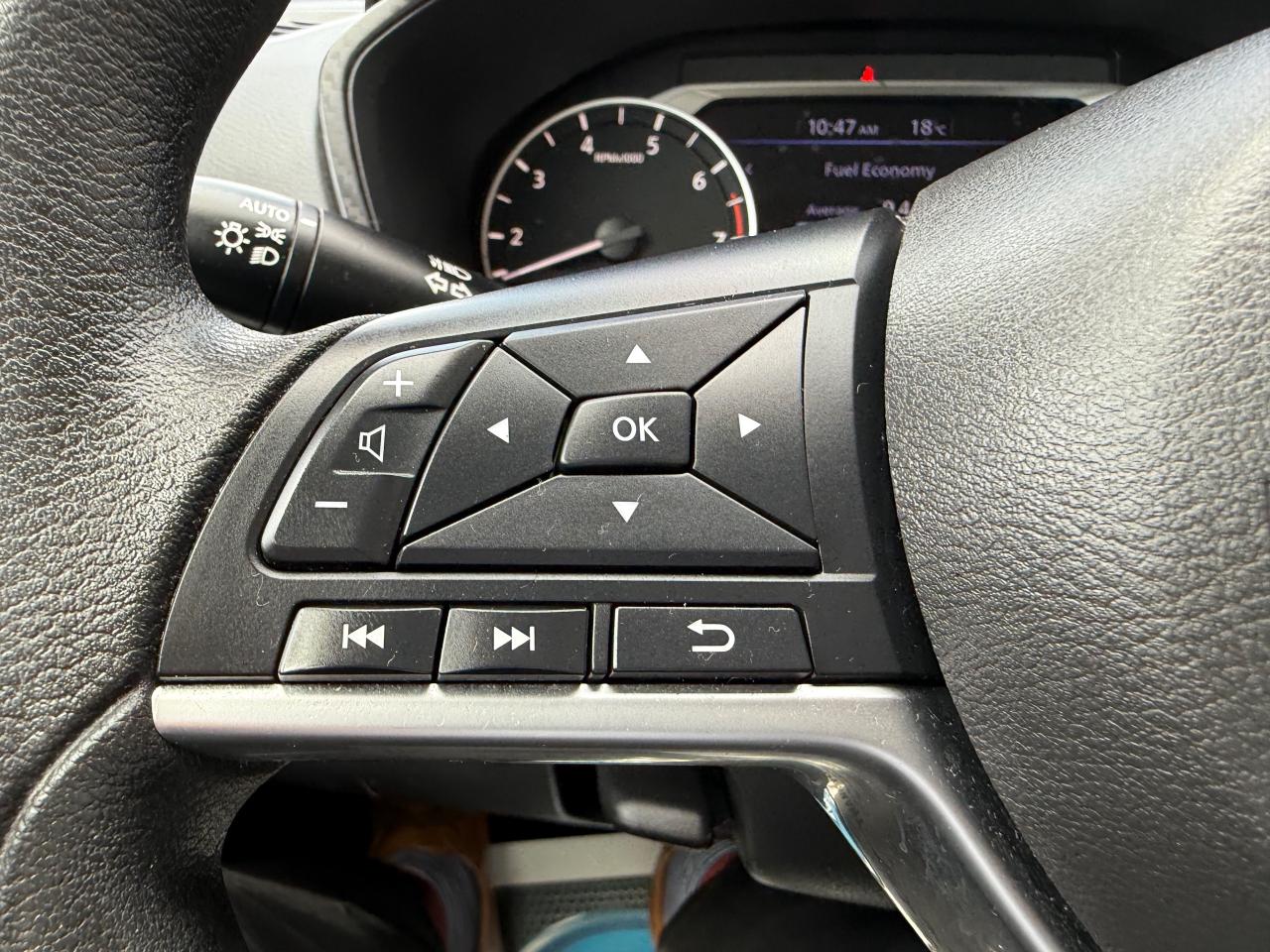 2021 Nissan Altima 2.5 SE All-Wheel Drive Sedan Photo