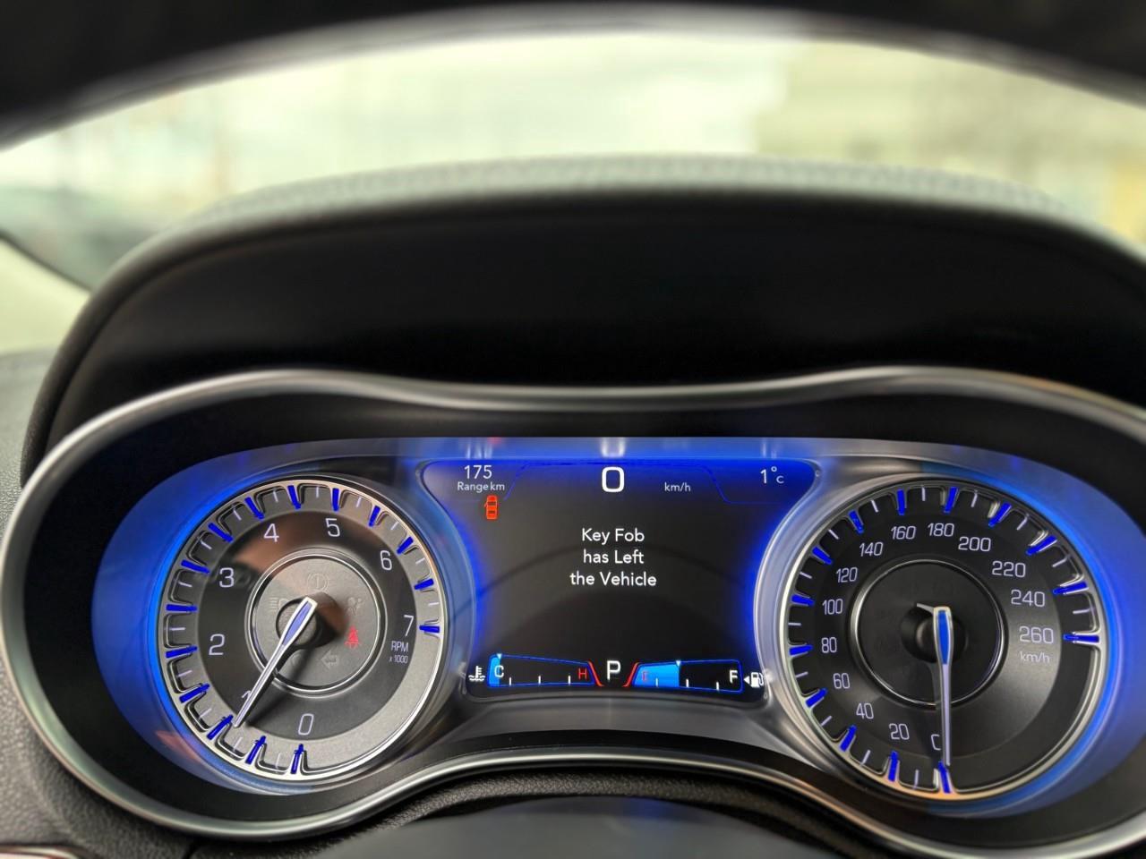 2018 Chrysler 300 Touring 4dr Rear-wheel Drive Sedan Photo