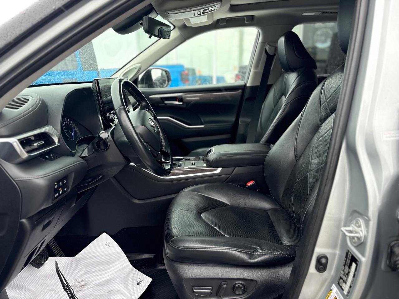 2020 Toyota Highlander Hybrid Limited 4dr All-Wheel Drive Photo